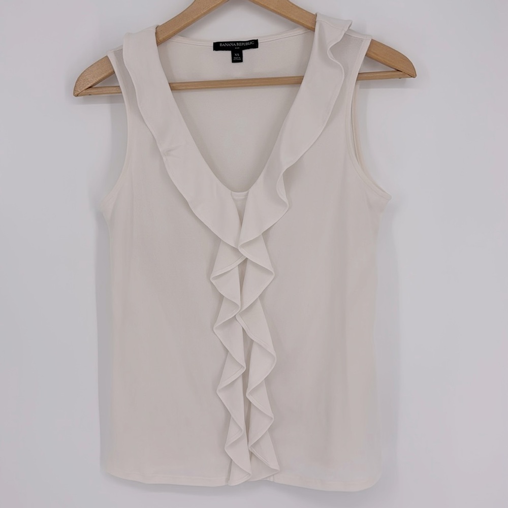 Banana Republic Factory White Ruffle Front Sleeveless Top Women’s Size XS in EUC